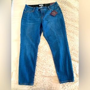 Ava & Viv Plus Size 16W Women’s Stretch Skinny Jeans  NWT